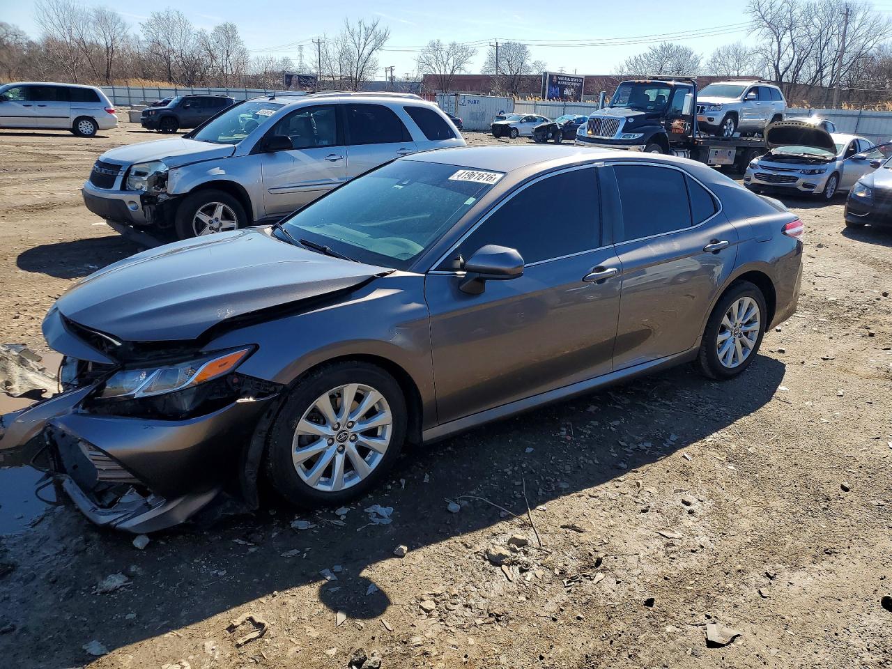 2018 TOYOTA CAMRY