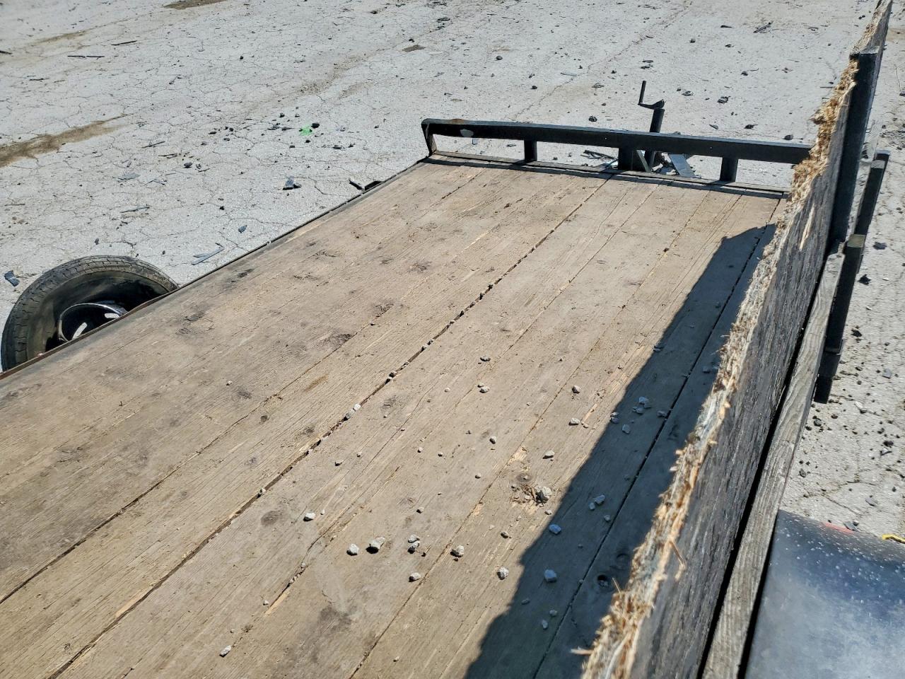 2000 PJ TRAILER 