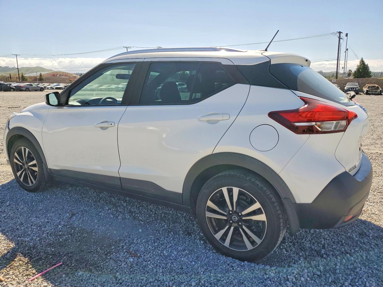 2018 NISSAN KICKS
