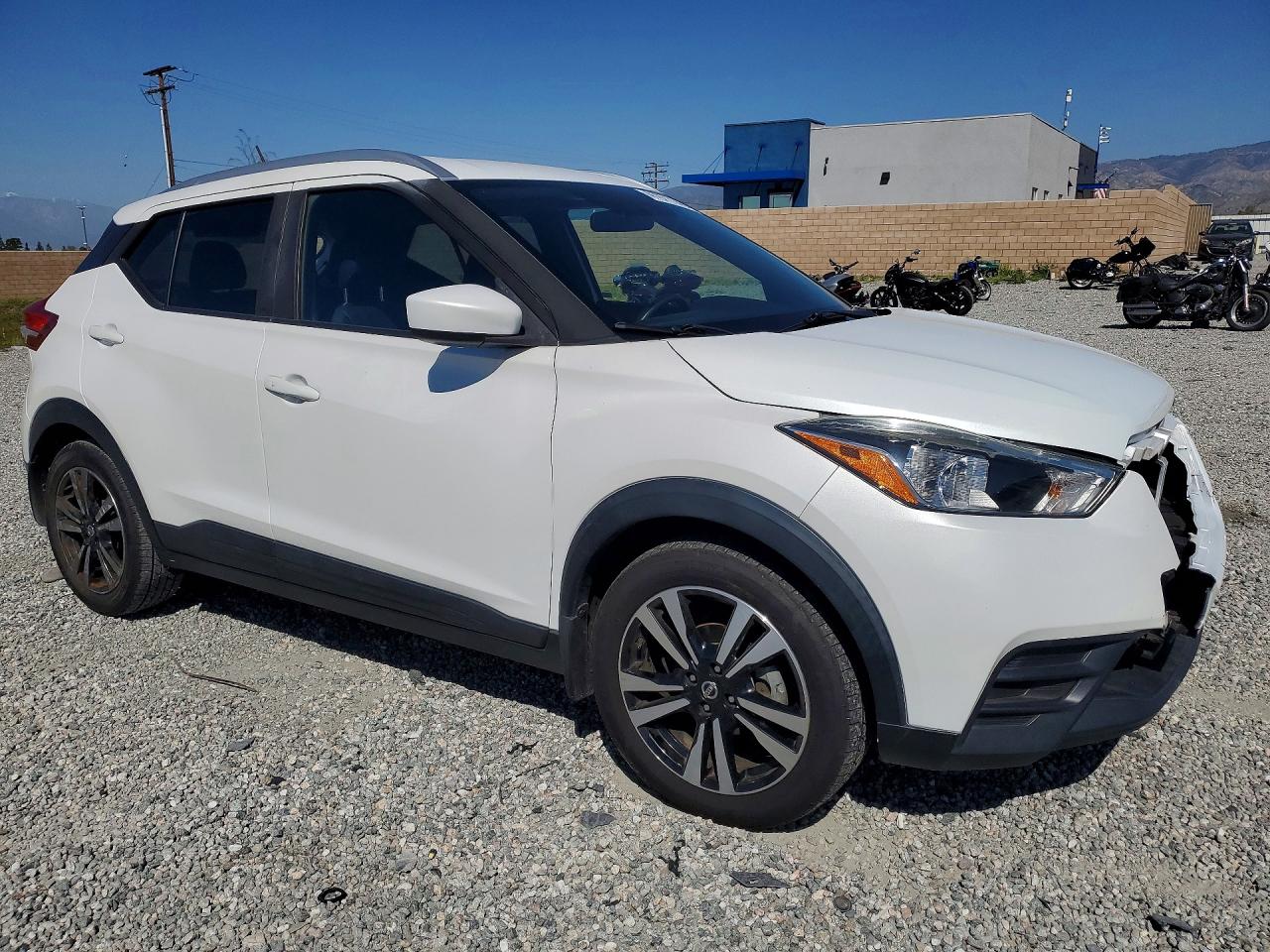 2018 NISSAN KICKS