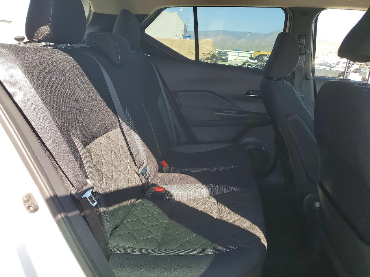2018 NISSAN KICKS