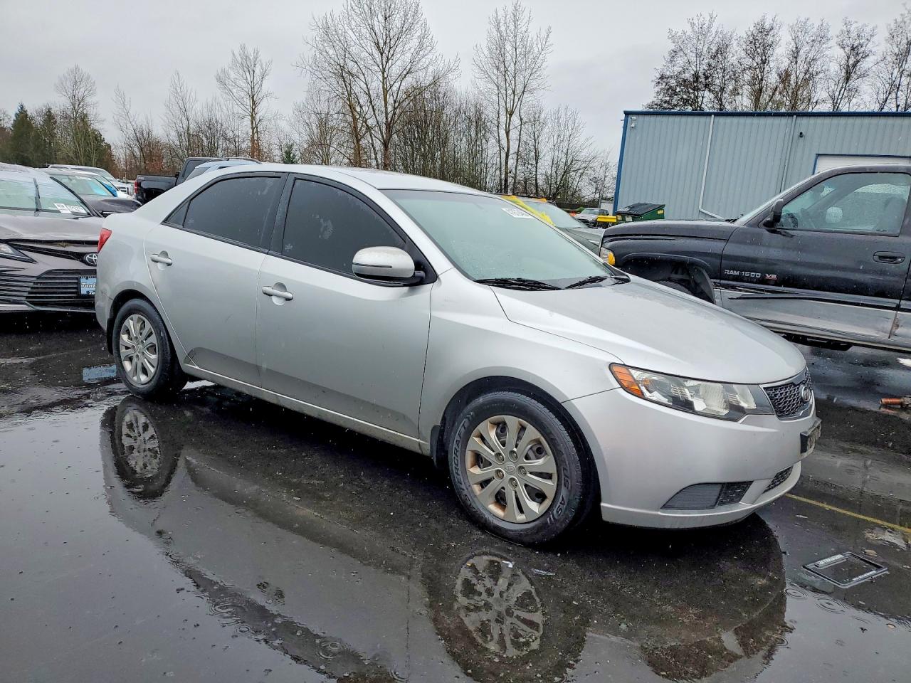 2011 KIA FORTE