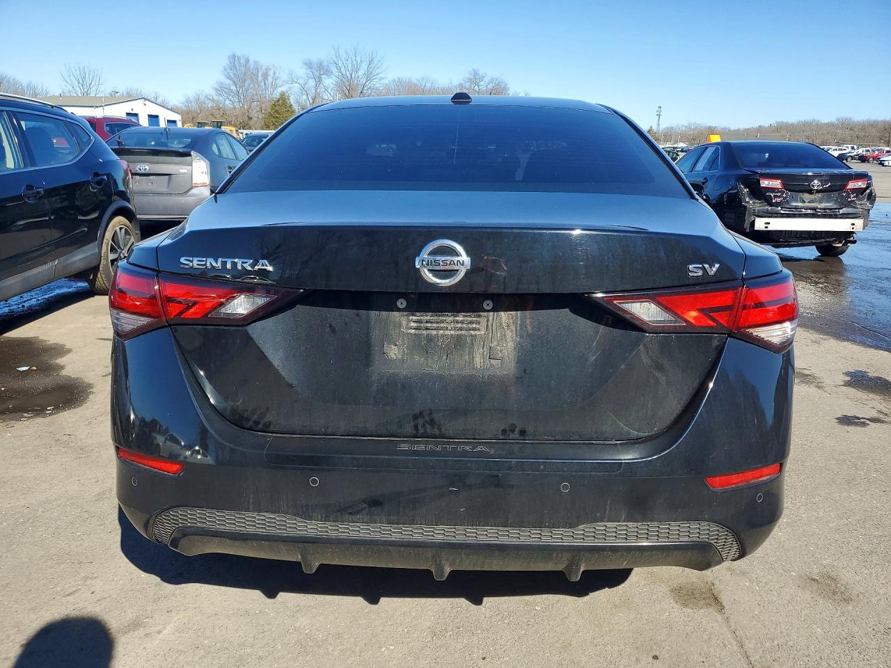 2022 NISSAN SENTRA