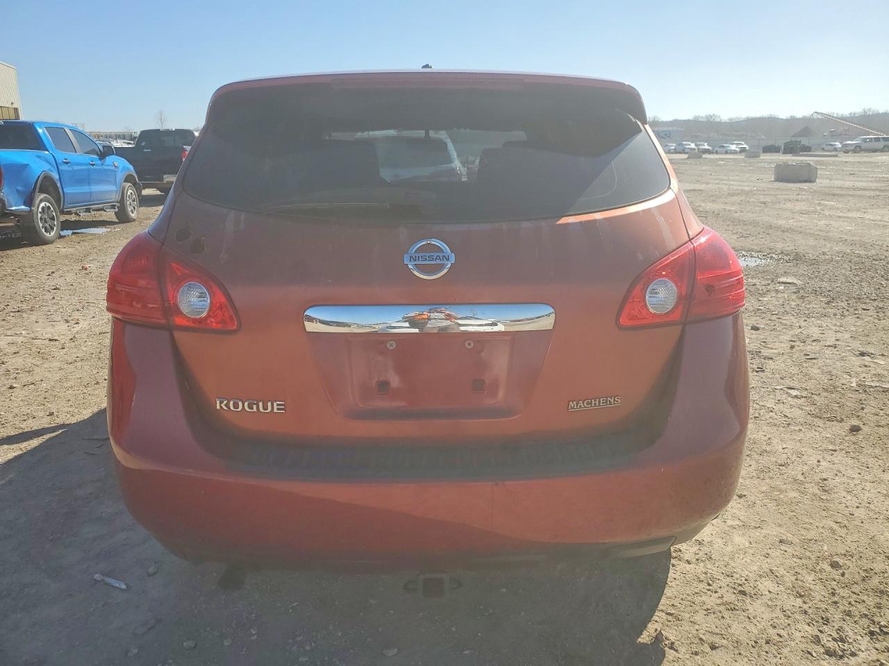 2011 NISSAN ROGUE