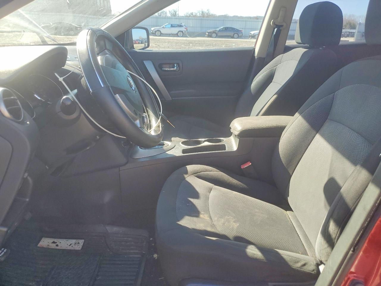 2011 NISSAN ROGUE
