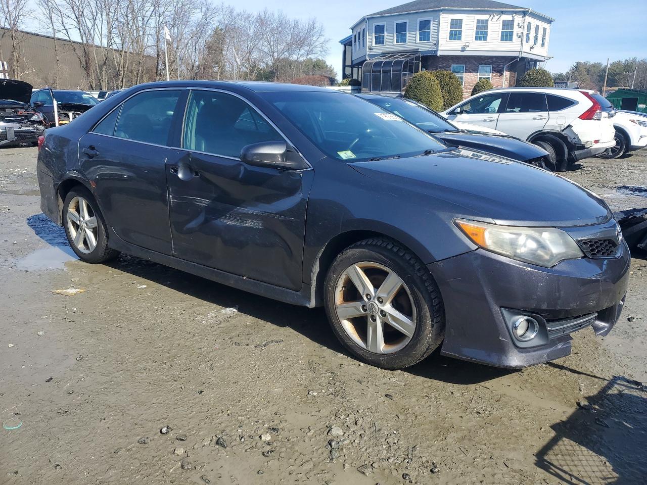 2012 TOYOTA CAMRY