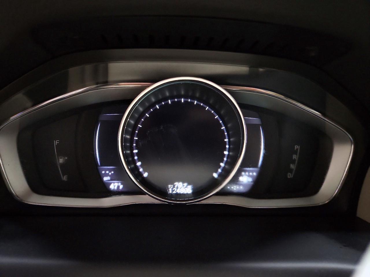 2016 VOLVO XC70