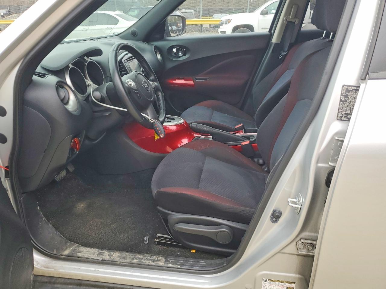 2015 NISSAN JUKE