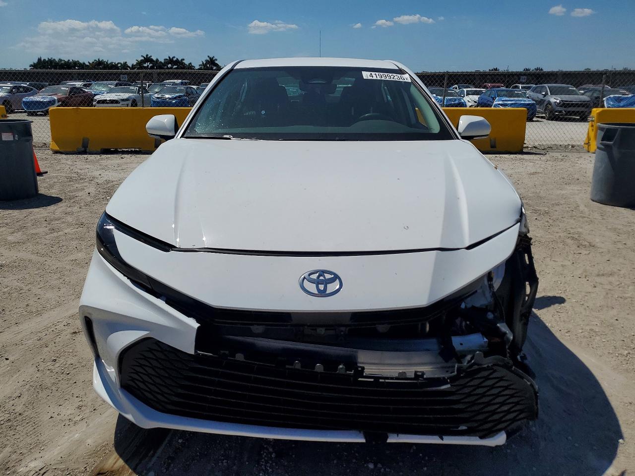 2025 TOYOTA CAMRY