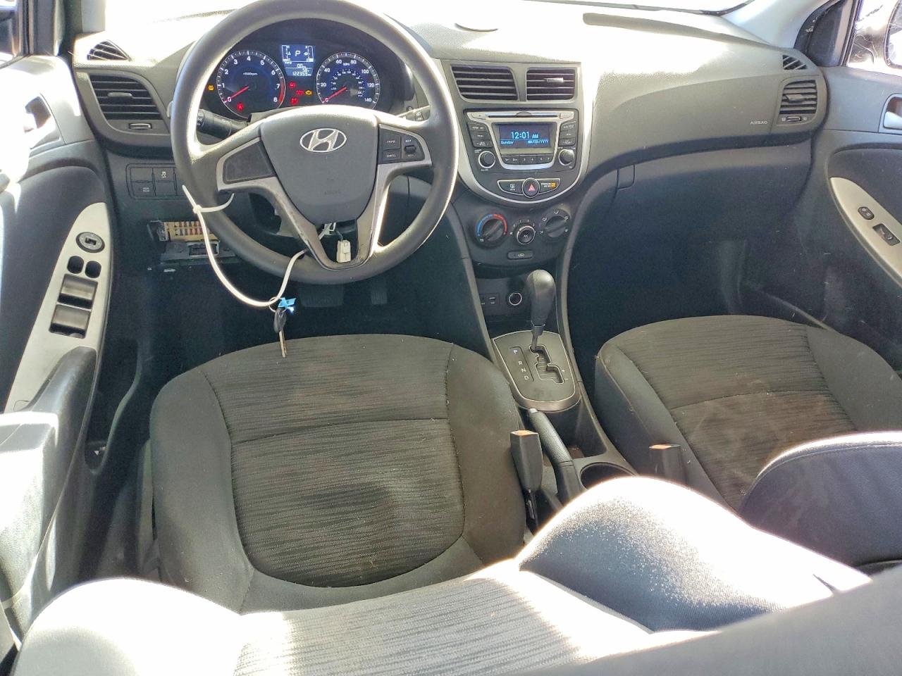 2015 HYUNDAI ACCENT