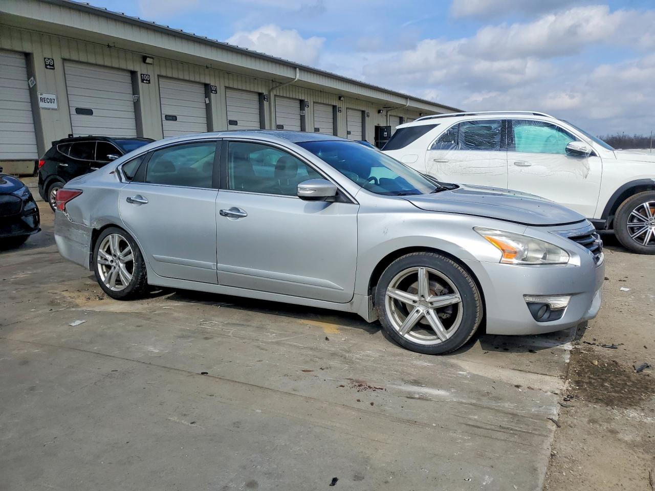 2015 NISSAN ALTIMA