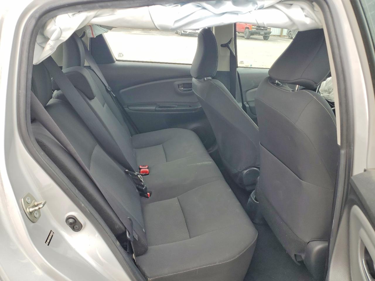 2016 TOYOTA YARIS