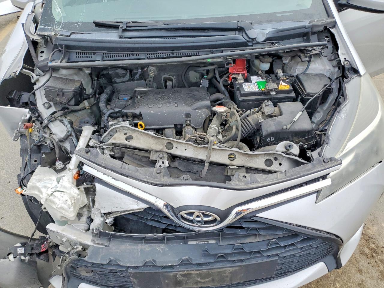2016 TOYOTA YARIS