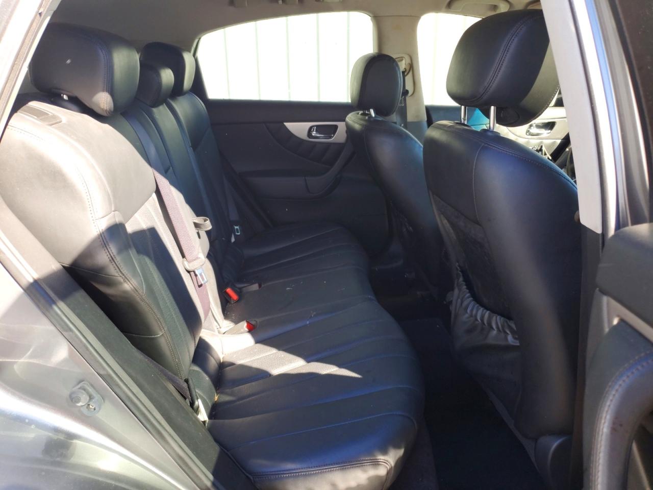 2013 INFINITI FX37