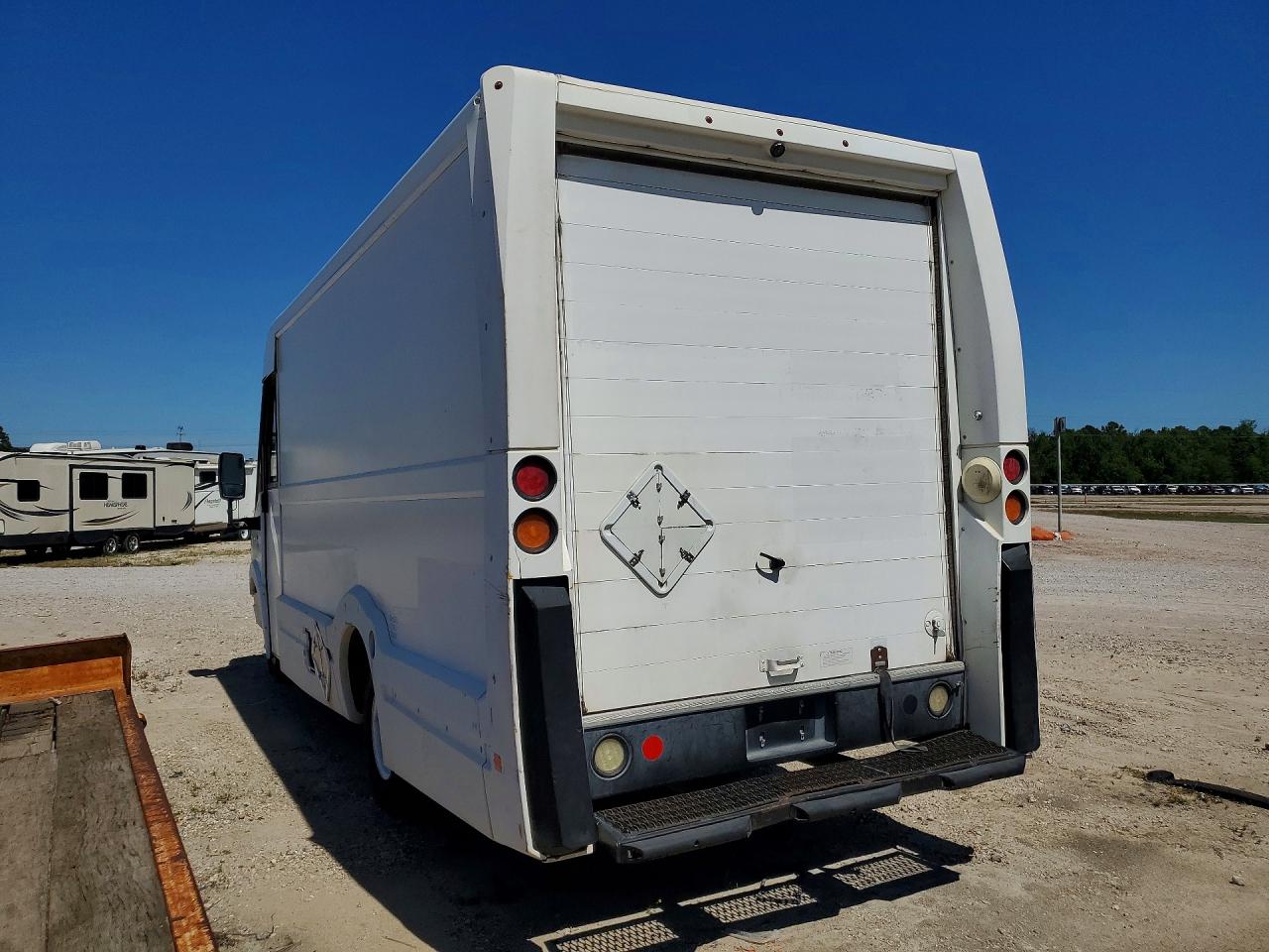 2015 ISUZU NPR