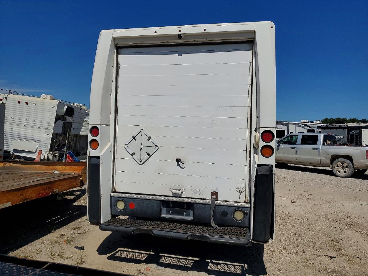 2015 ISUZU NPR