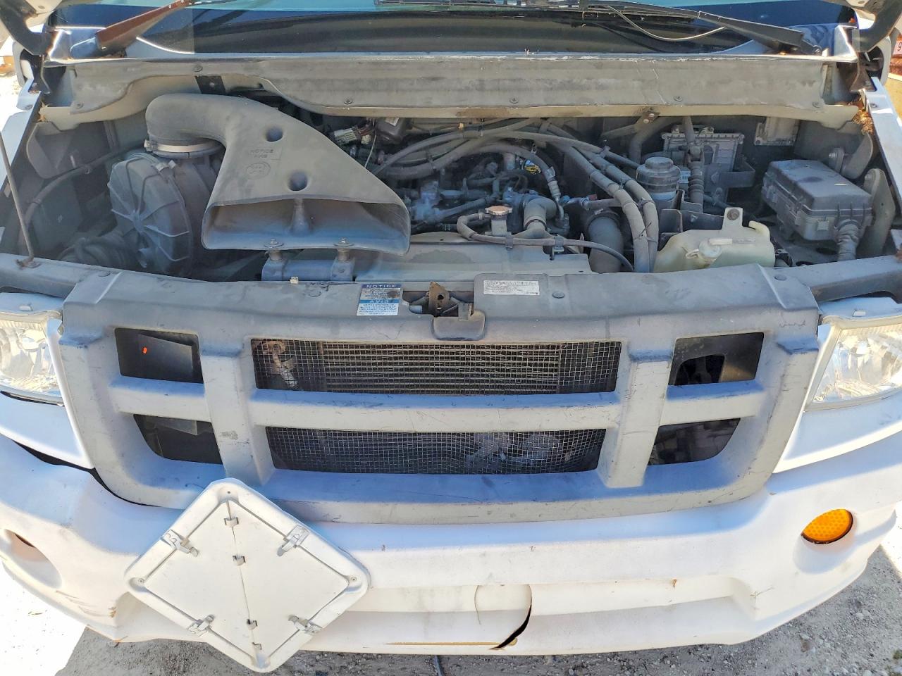 2015 ISUZU NPR