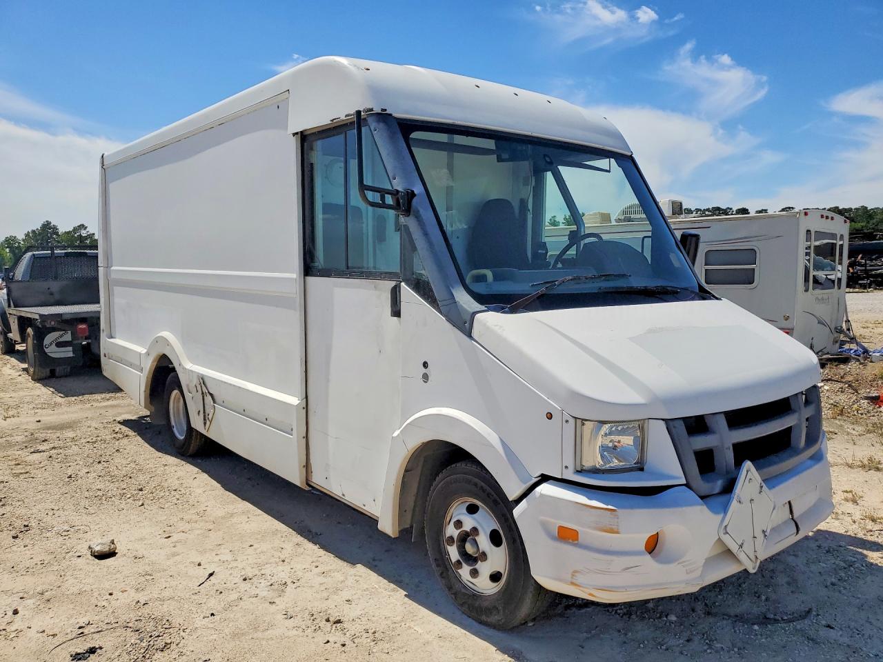 2015 ISUZU NPR