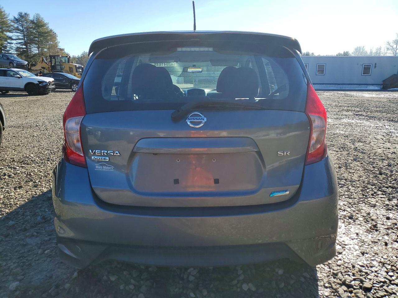 2016 NISSAN VERSA