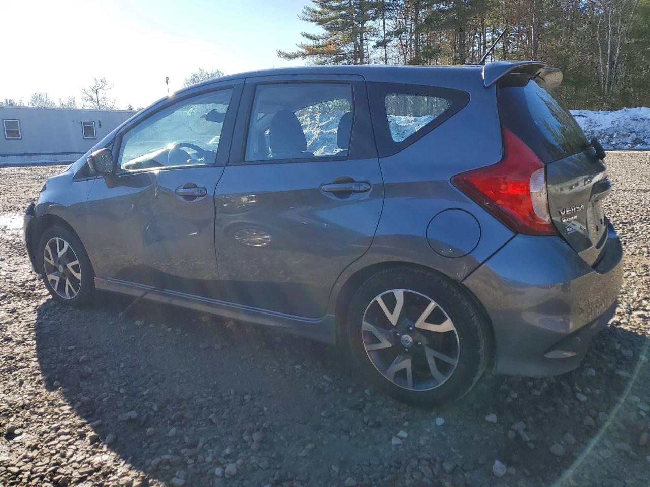 2016 NISSAN VERSA