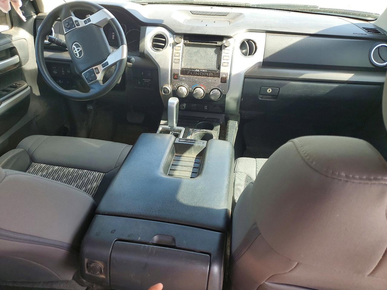 2018 TOYOTA TUNDRA