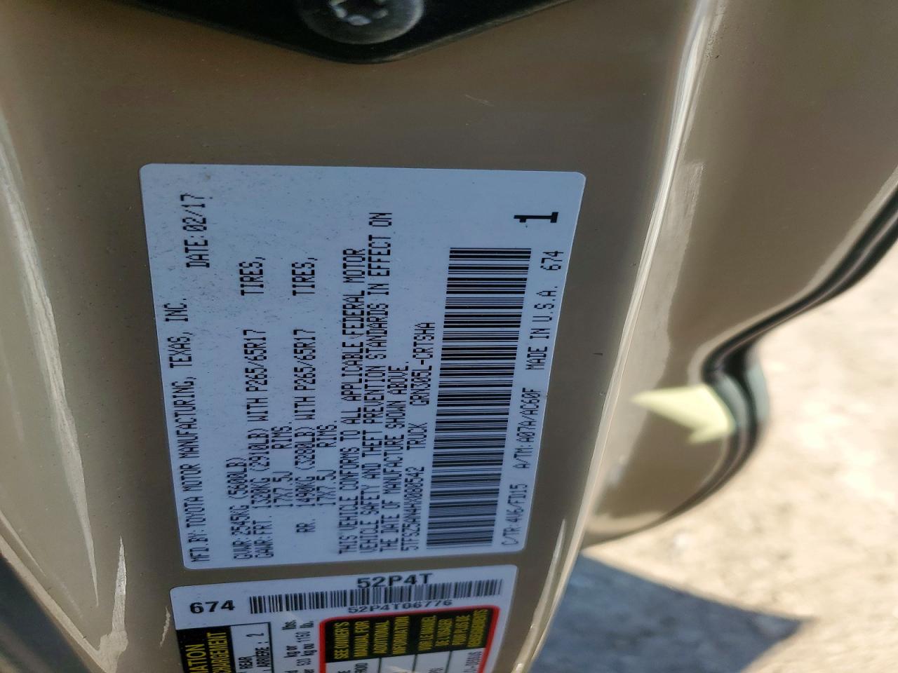 2017 TOYOTA TACOMA