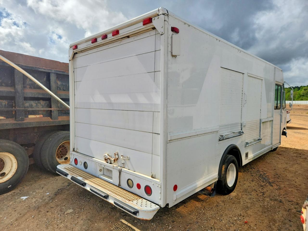 2003 FORD ECONOLINE