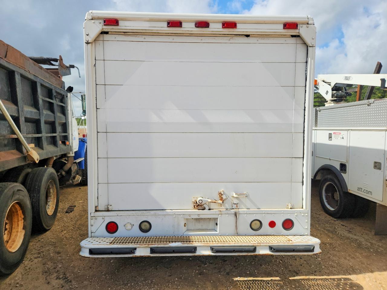 2003 FORD ECONOLINE