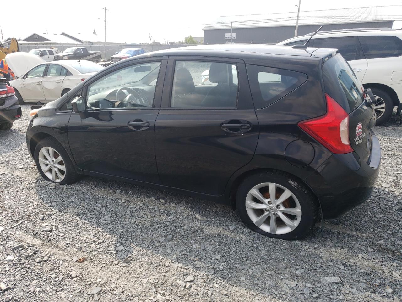 2015 NISSAN VERSA