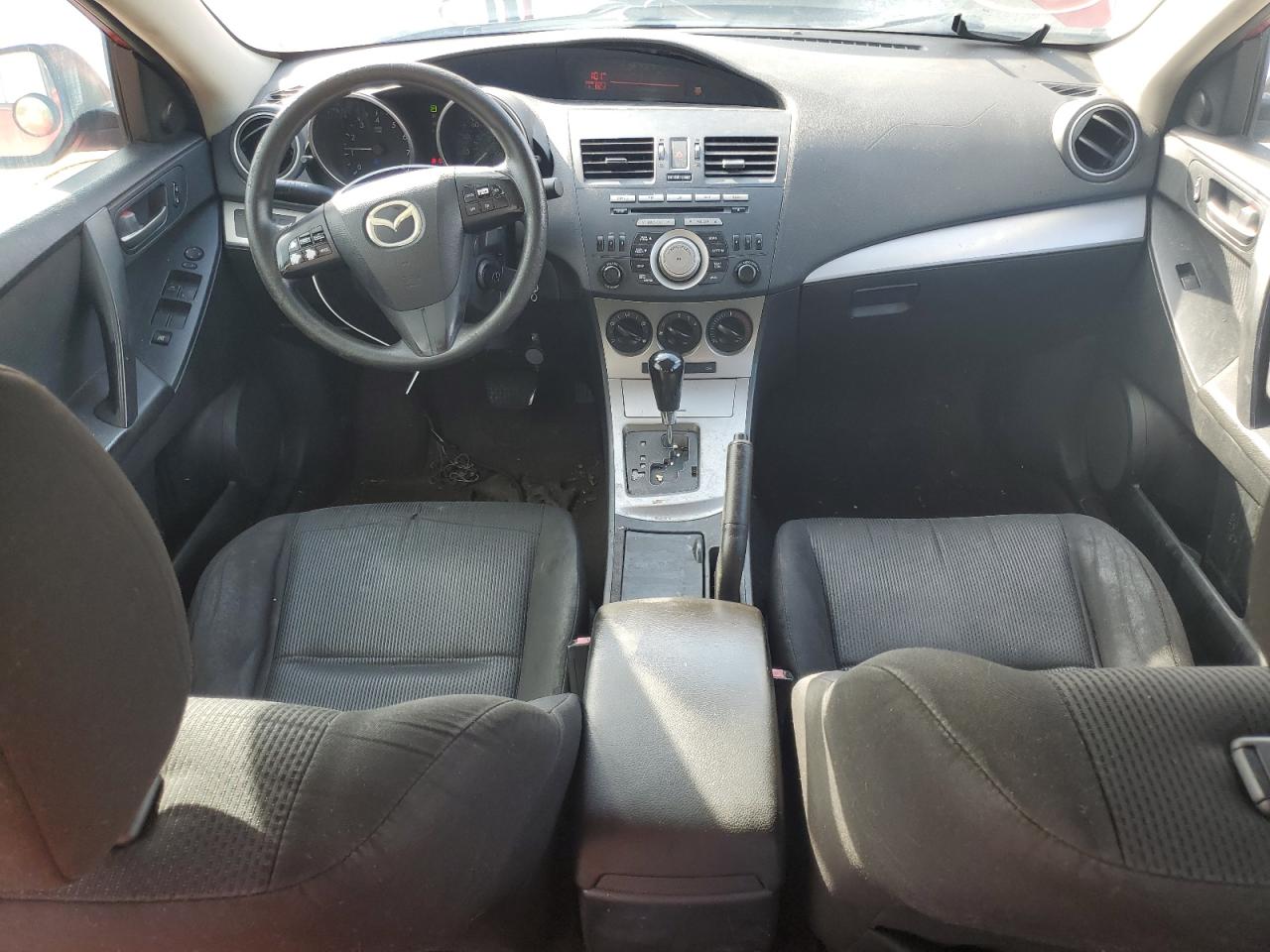 2011 MAZDA 3