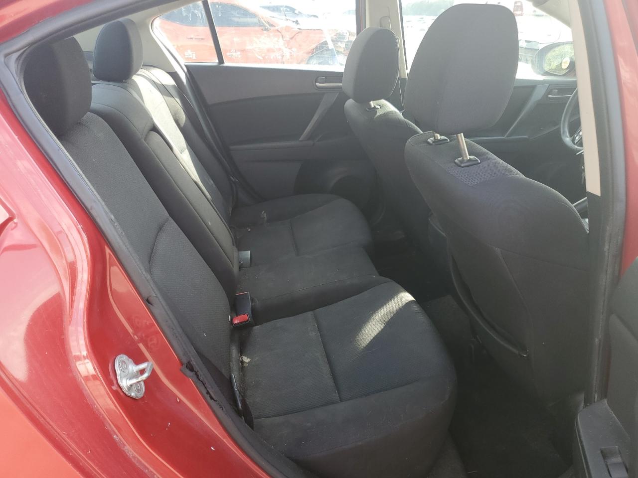 2011 MAZDA 3