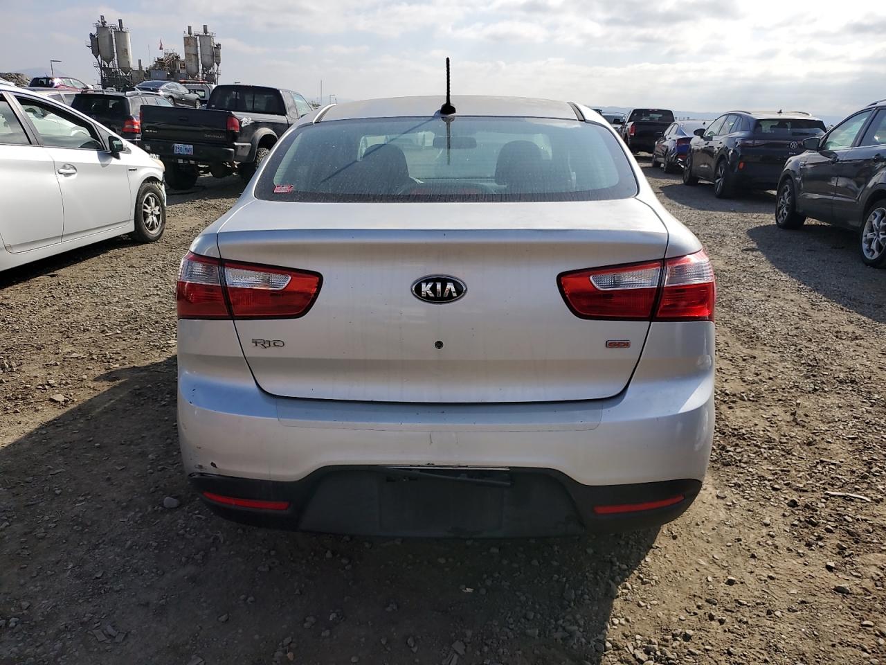 2015 KIA RIO