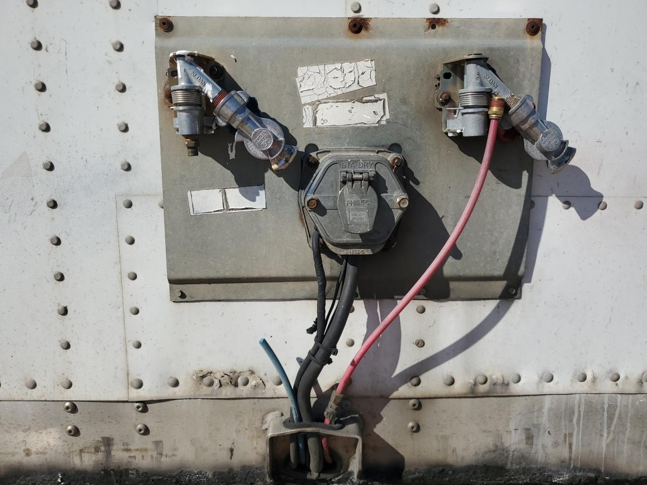 2006 WABASH 28 TRAILER