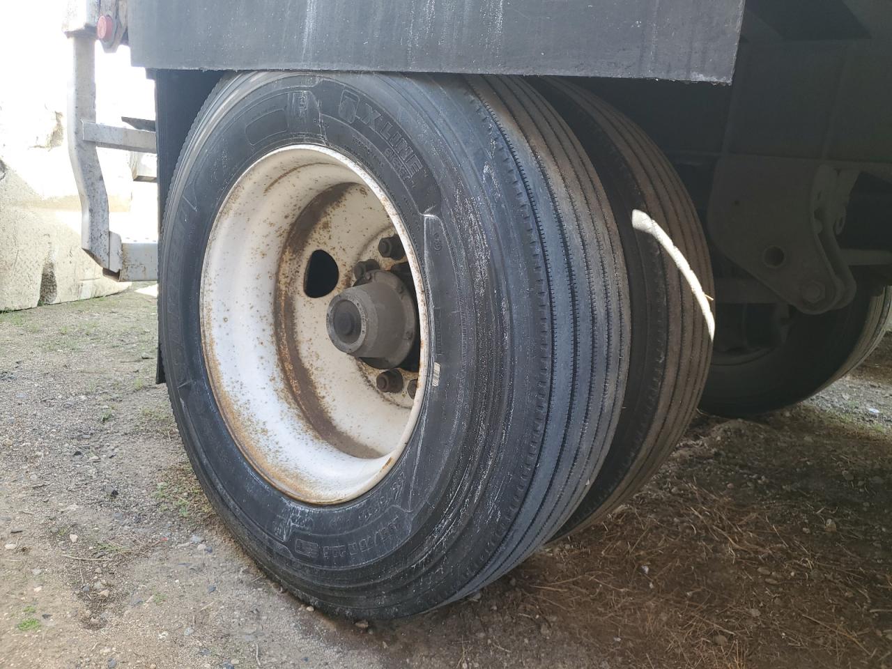 2006 WABASH 28 TRAILER