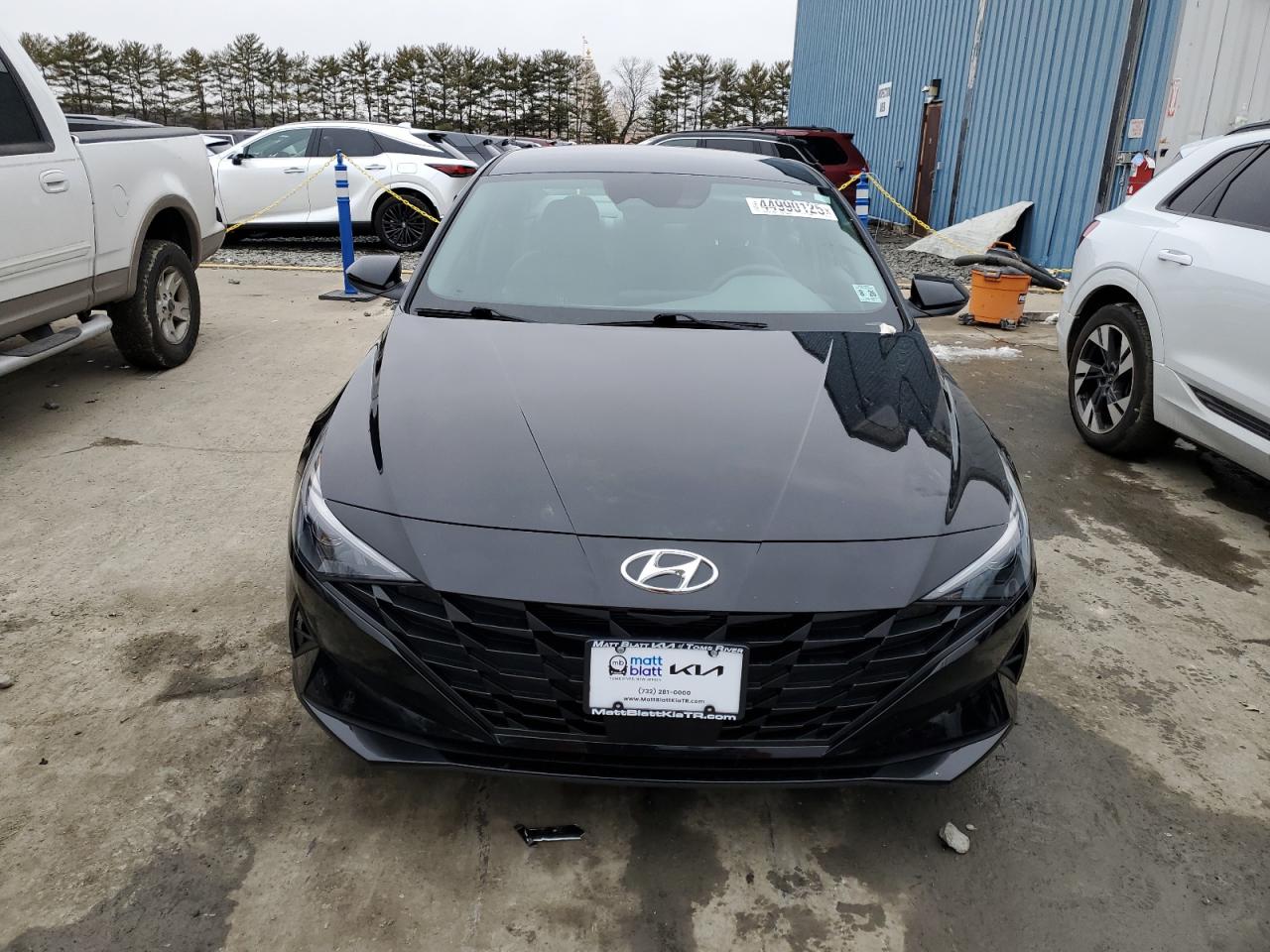 2022 HYUNDAI ELANTRA