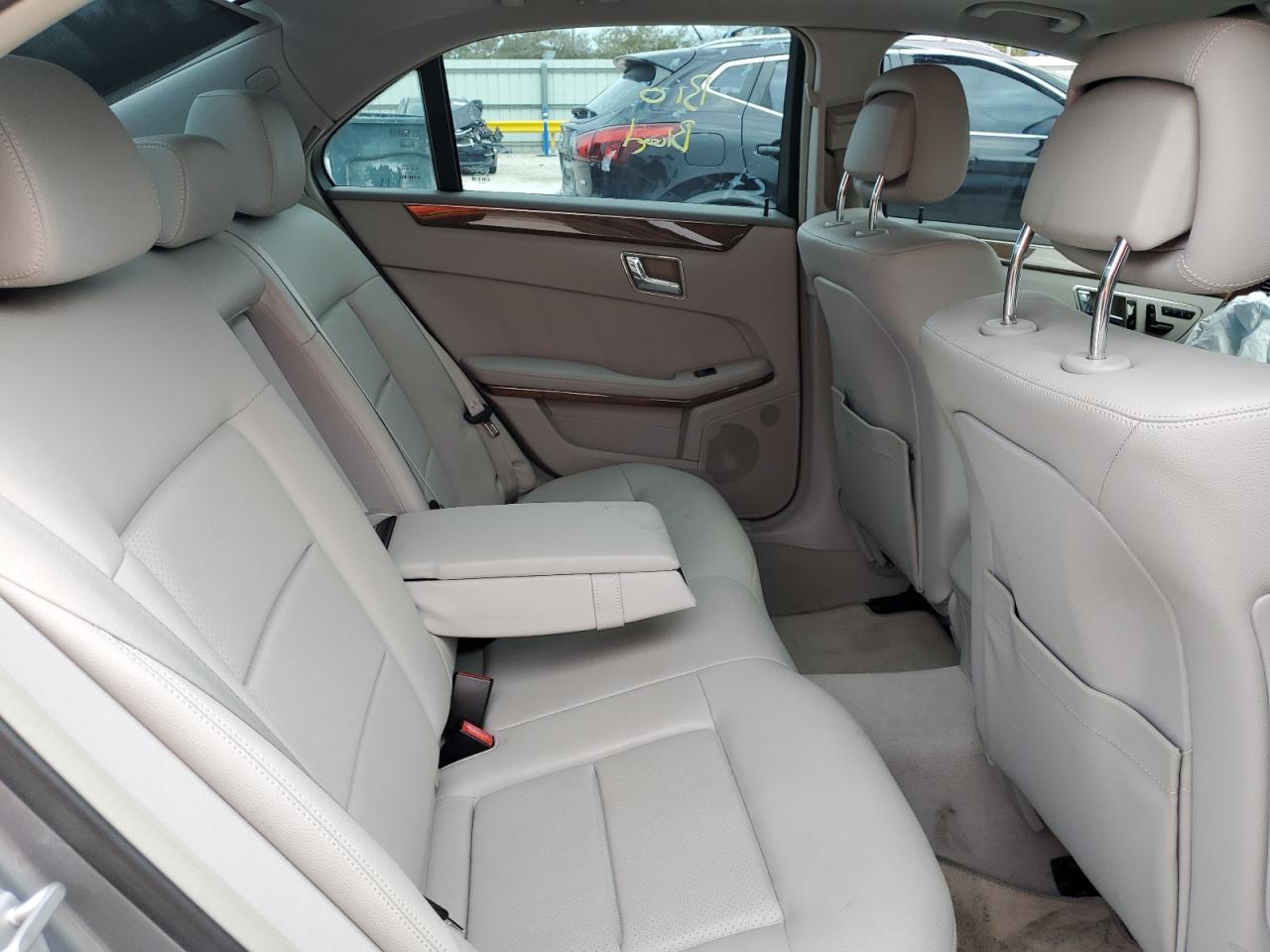 2010 MERCEDES-BENZ E-CLASS