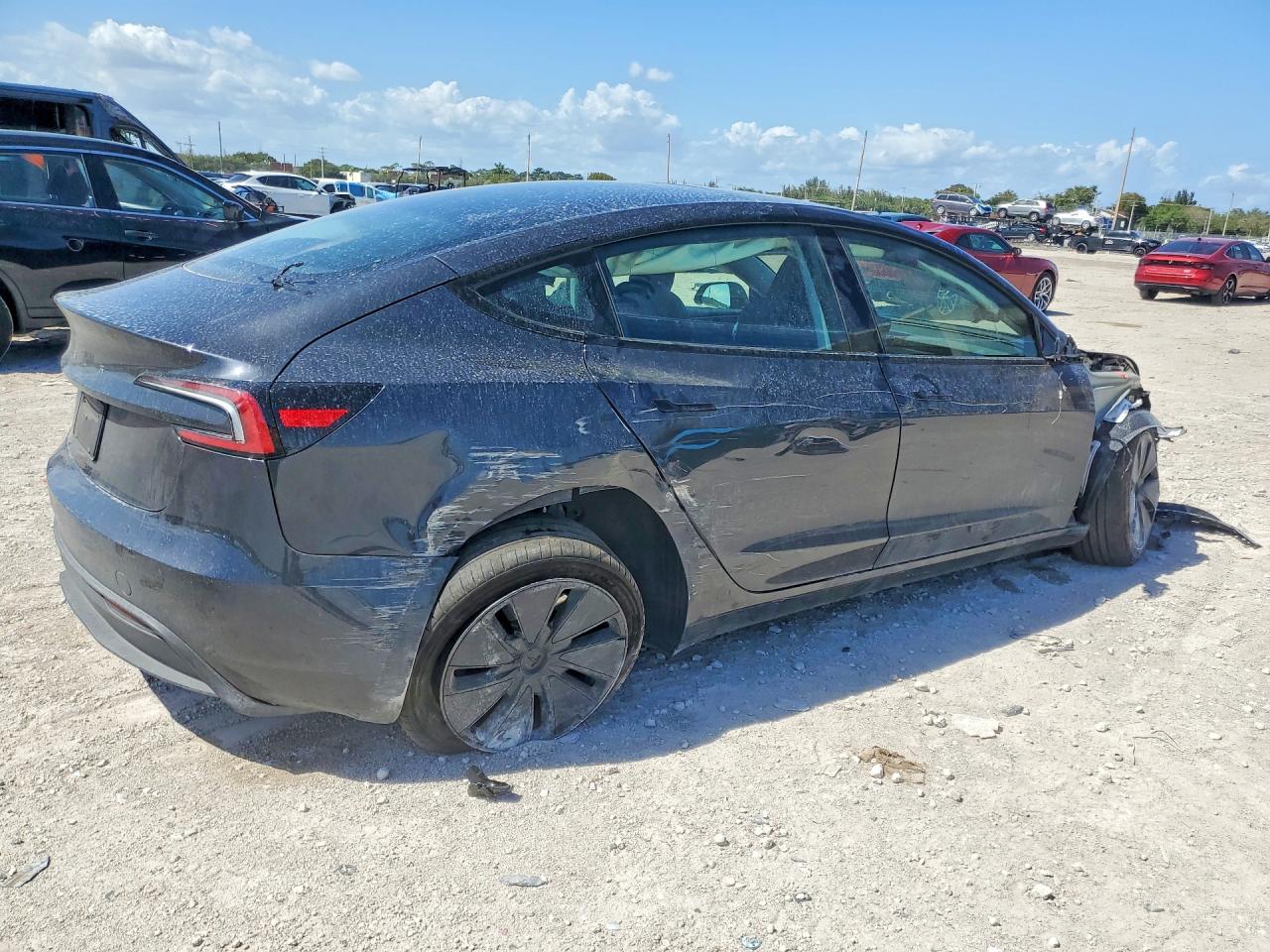 2025 TESLA MODEL 3