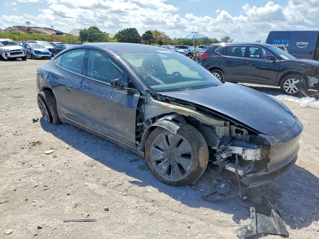 2025 TESLA MODEL 3