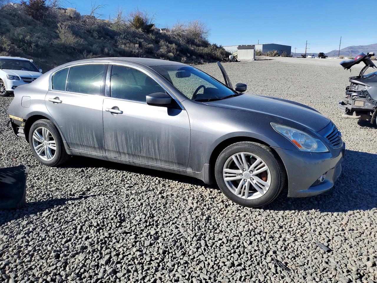 2012 INFINITI G37