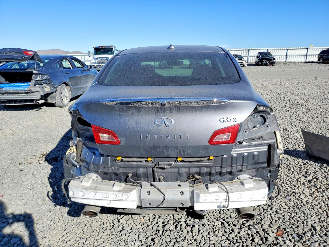 2012 INFINITI G37