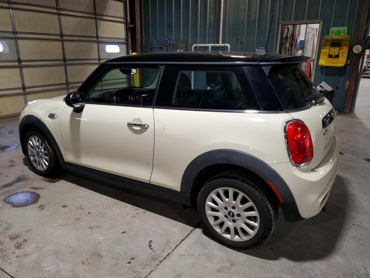 2015 MINI COOPER