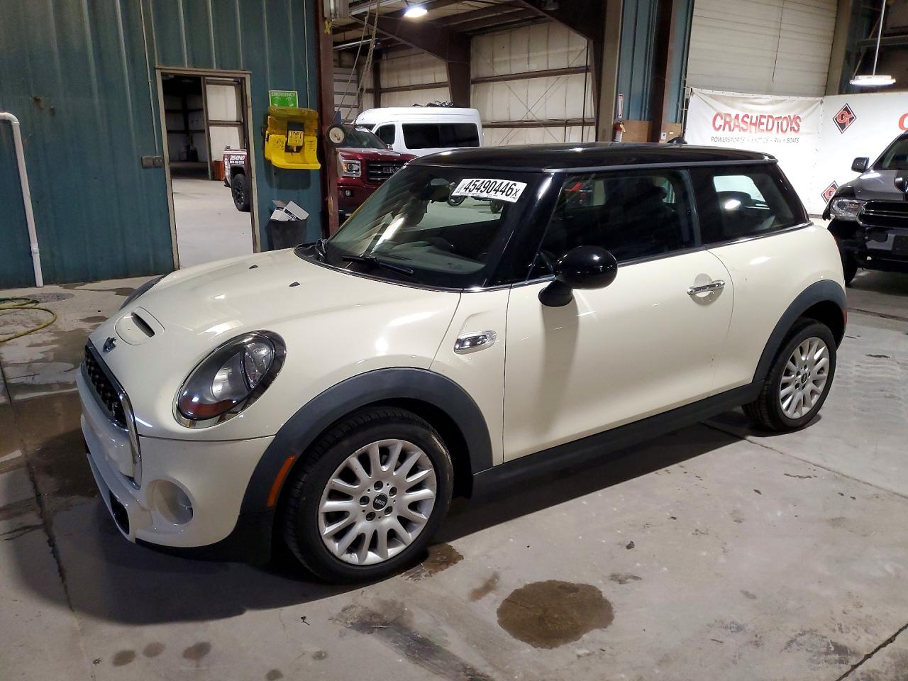 2015 MINI COOPER