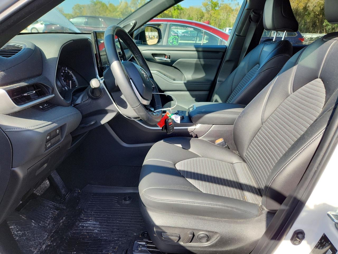 2024 TOYOTA HIGHLANDER