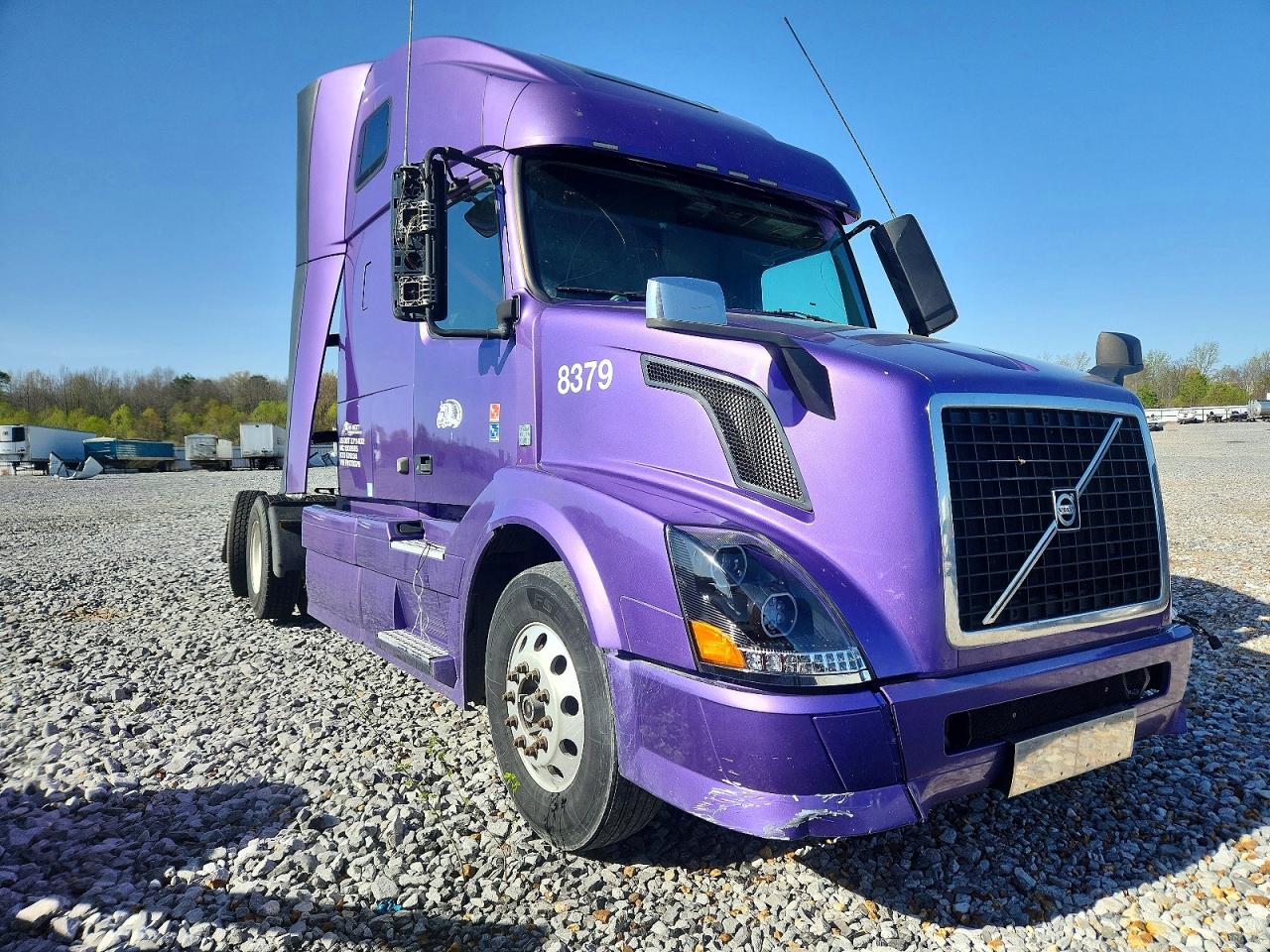 2015 VOLVO VN