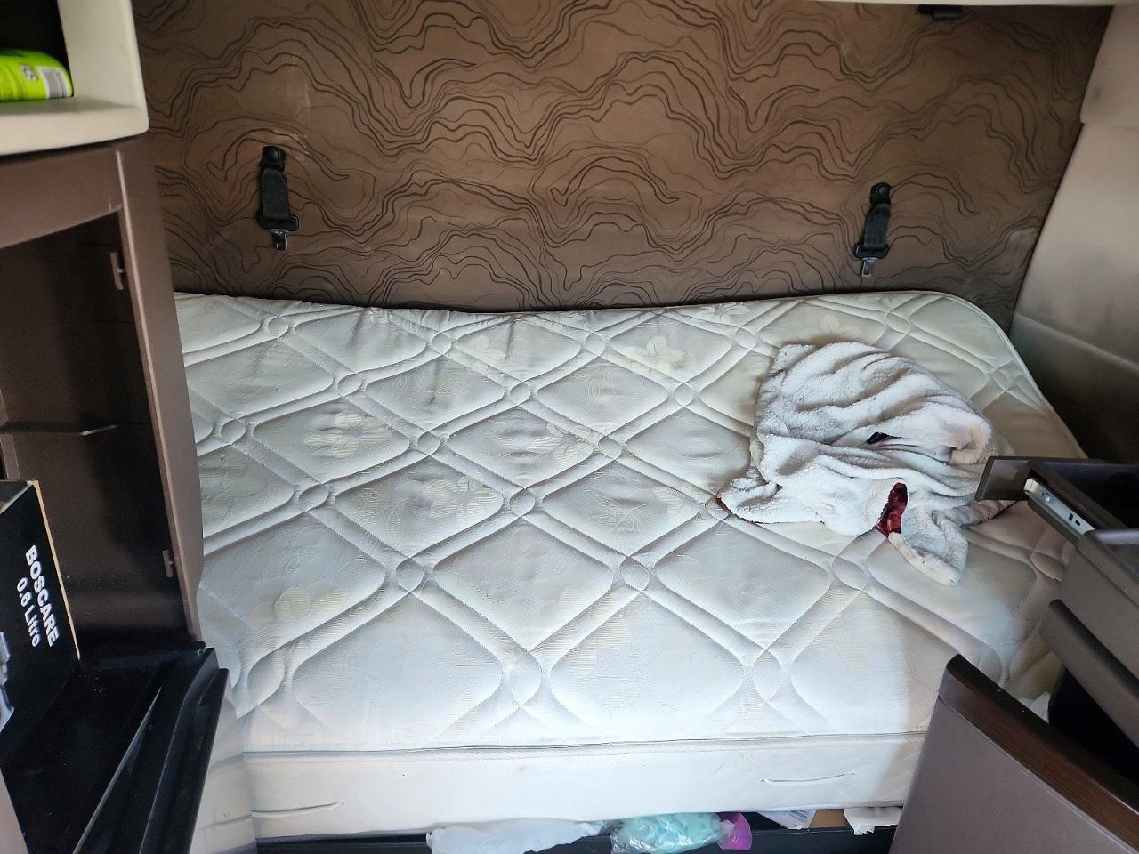 2015 VOLVO VN