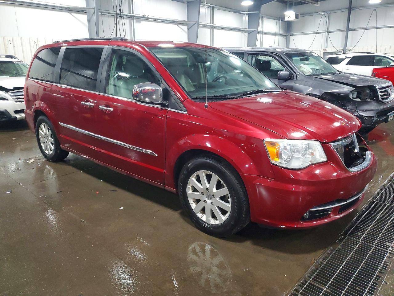 2012 CHRYSLER MINIVAN