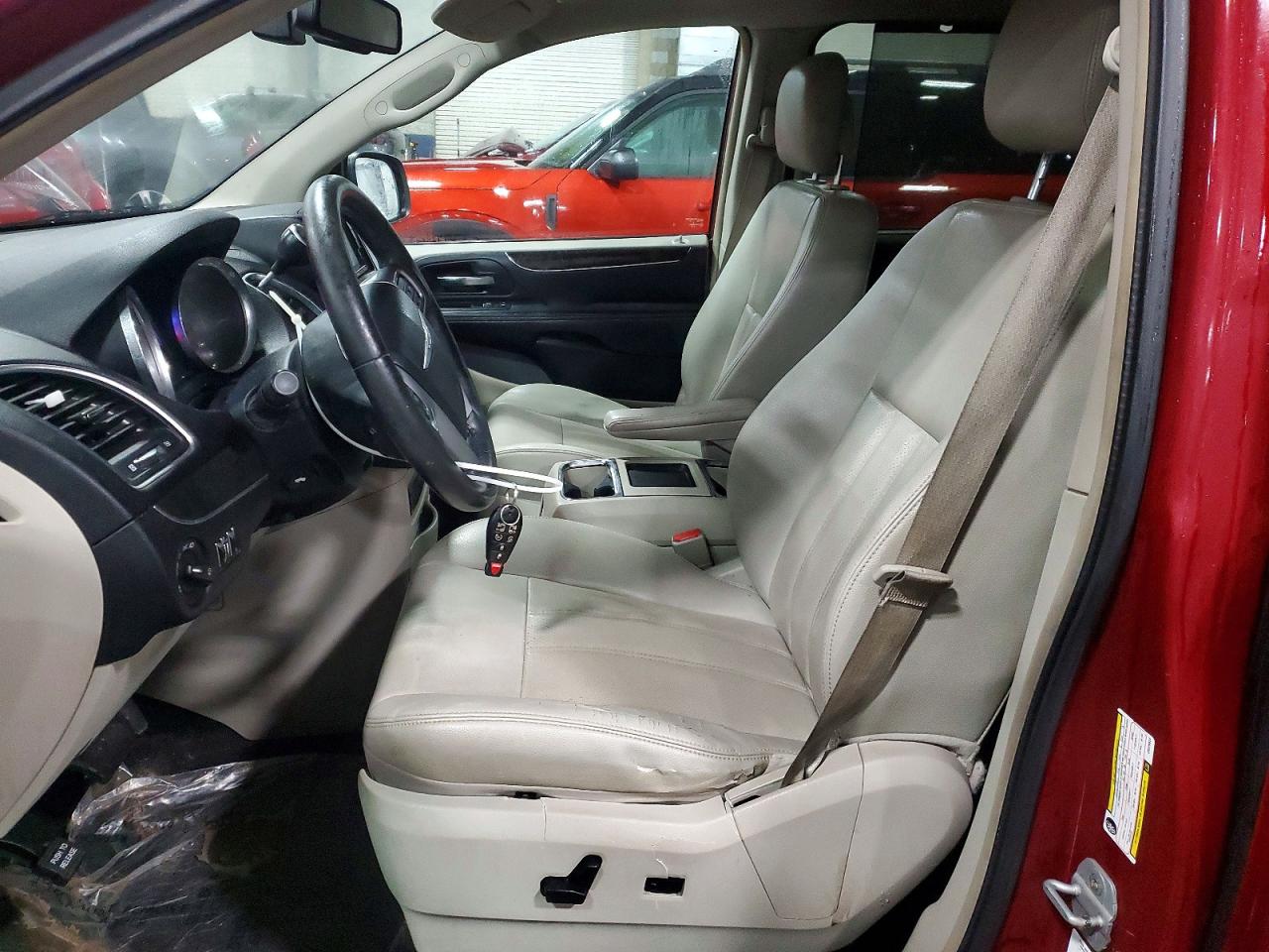 2012 CHRYSLER MINIVAN