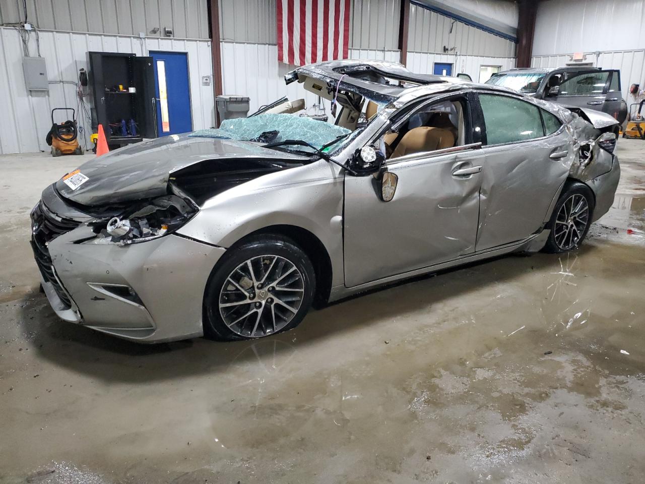 2016 LEXUS ES350