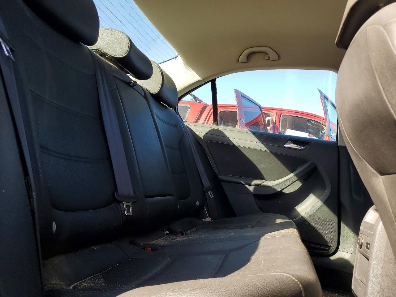 2012 VOLKSWAGEN JETTA
