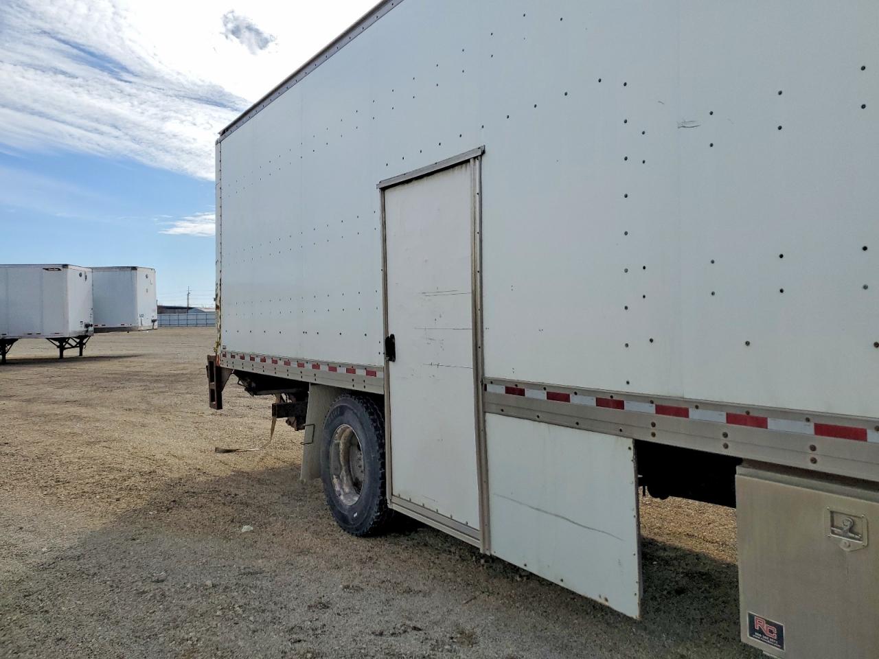 2010 INTERNATIONAL 4000 SERIE